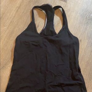 Lululemon tank size 6